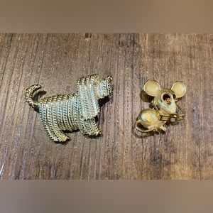 Avon mouse pin brooch and Sarah Coventry dog pin brooch